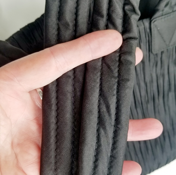 Victoria's Secret Lge Pleated Nylon Tote NWOT - Picture 13 of 13